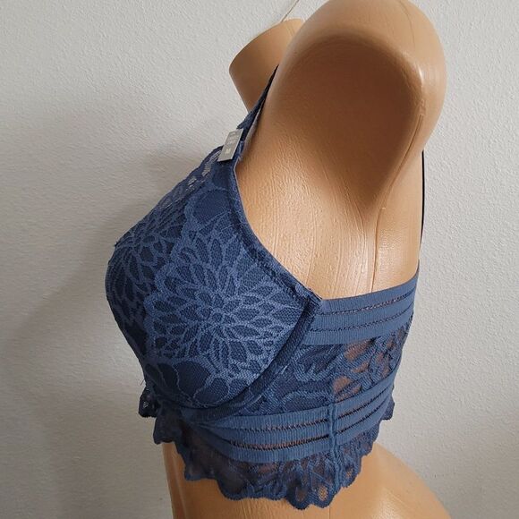 1147 MEDIUM Victoria's Secret PINK Light Lined Floral Lace Bralette NWT - Picture 3 of 6